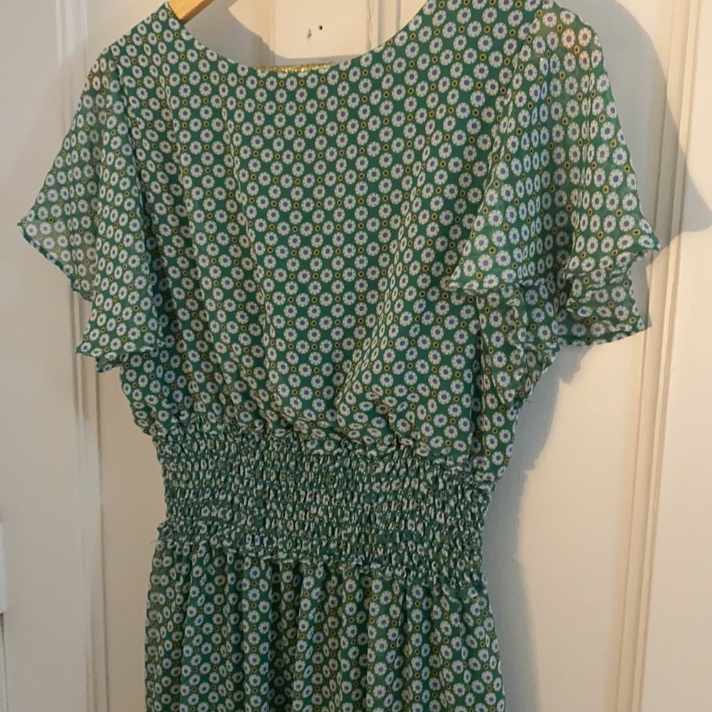 Max Studio Flutter Sleeve Floral Dress - Picture 7 of 8